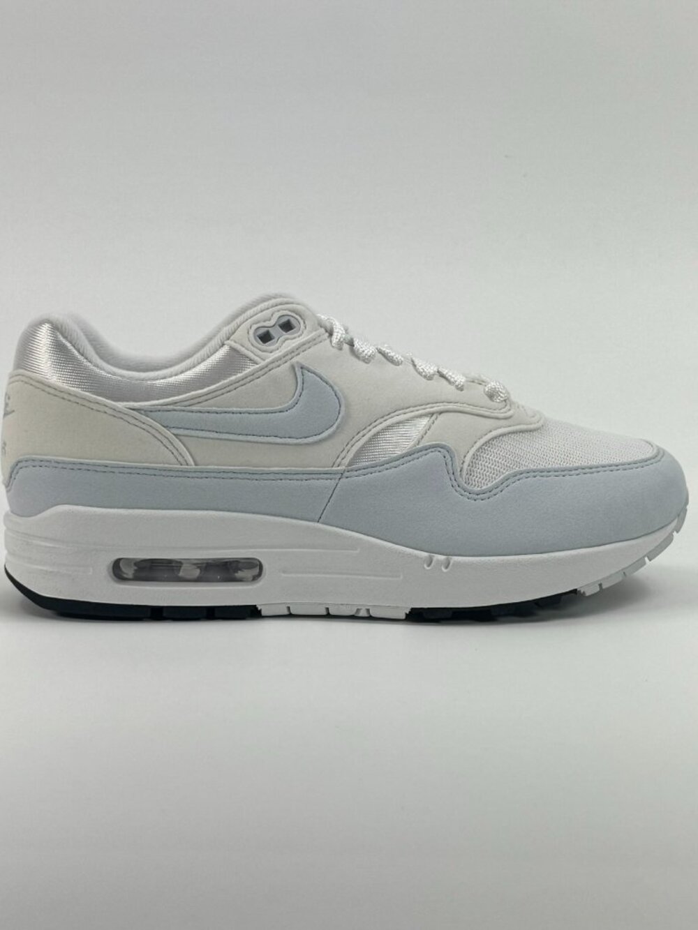Nike Women's Air Max 1 'White Football Grey' DZ2628-105 size 8